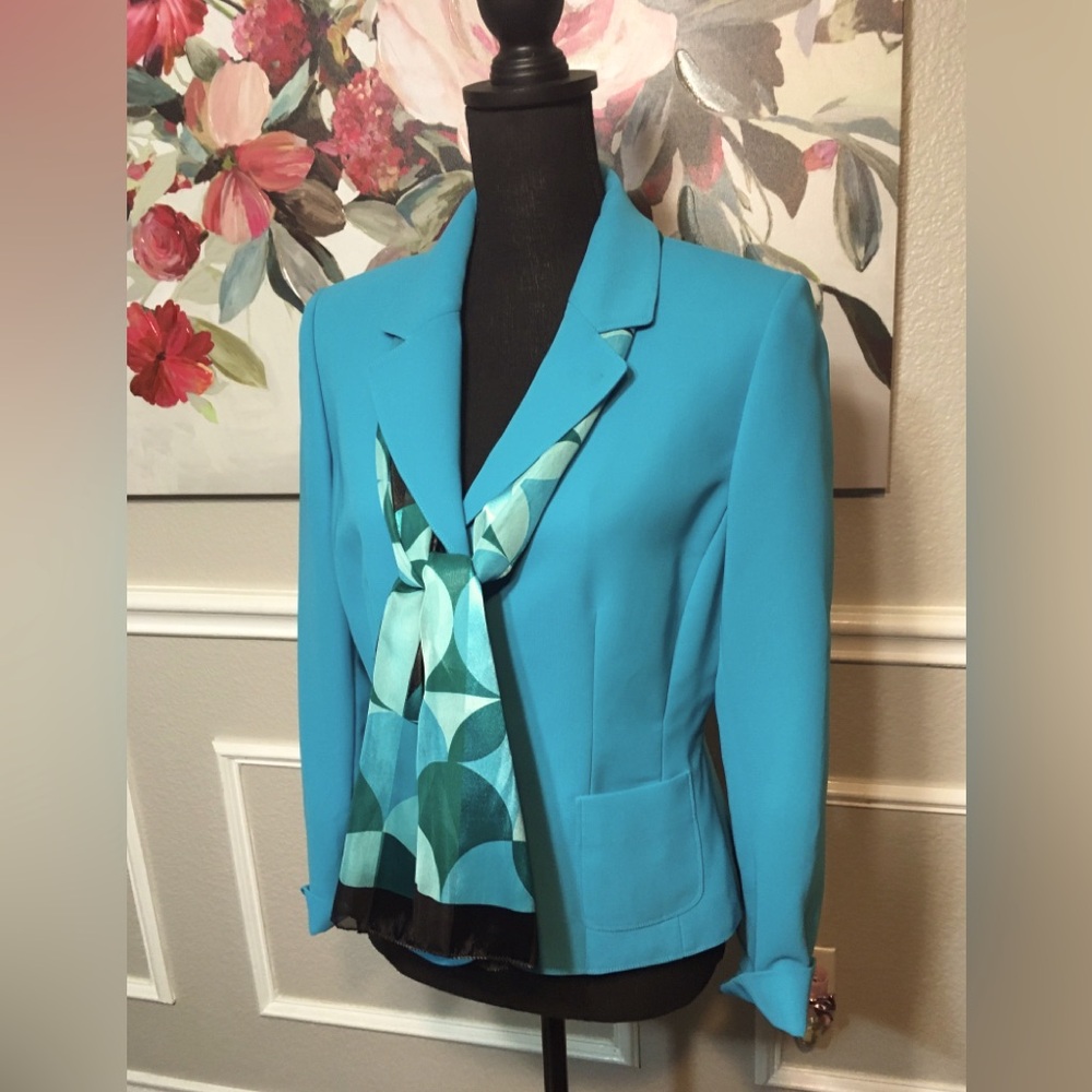 Tahari Petite Teal Blazer with Tailored Fit and Scarf Bundle
